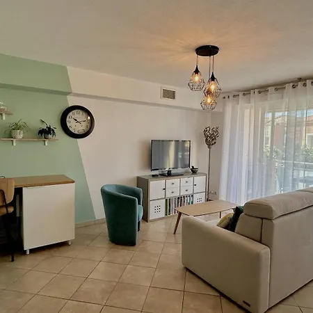 Apartment Superbe T3 - Piscine- Terrasse- Parking- 900 M 6pin2102 *