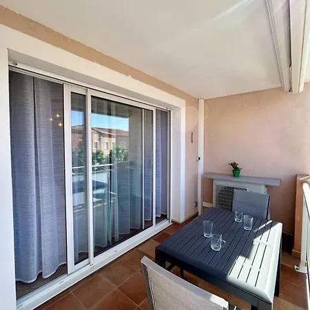 Superbe T3 - Piscine- Terrasse- Parking- 900 M 6pin2102 Apartment *